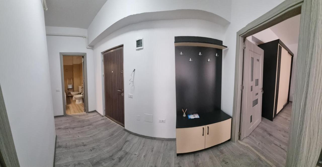 Apartament Mihaela Râmnicu Vâlcea Buitenkant foto