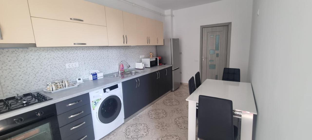 Apartament Mihaela Râmnicu Vâlcea Buitenkant foto