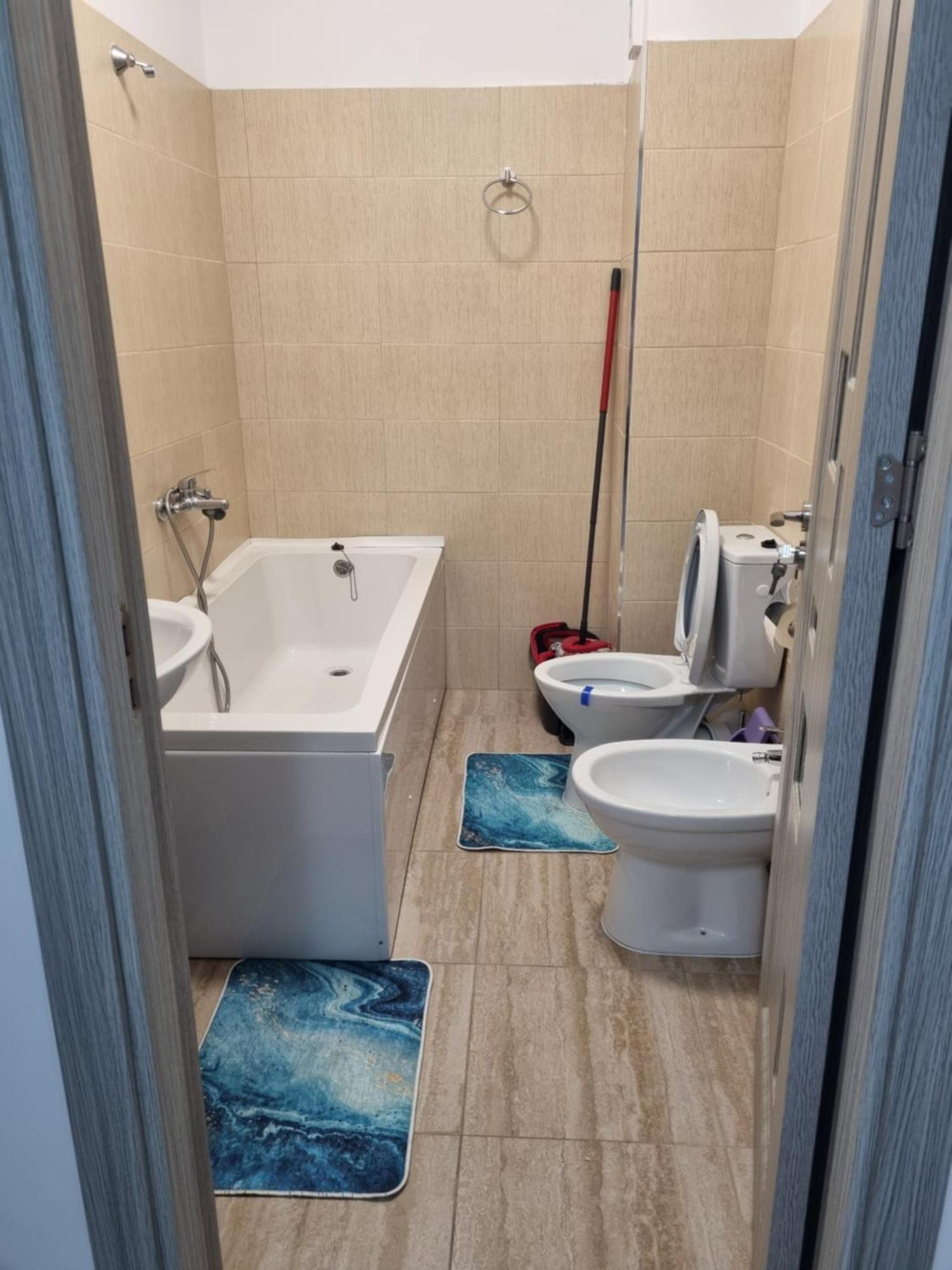 Apartament Mihaela Râmnicu Vâlcea Buitenkant foto