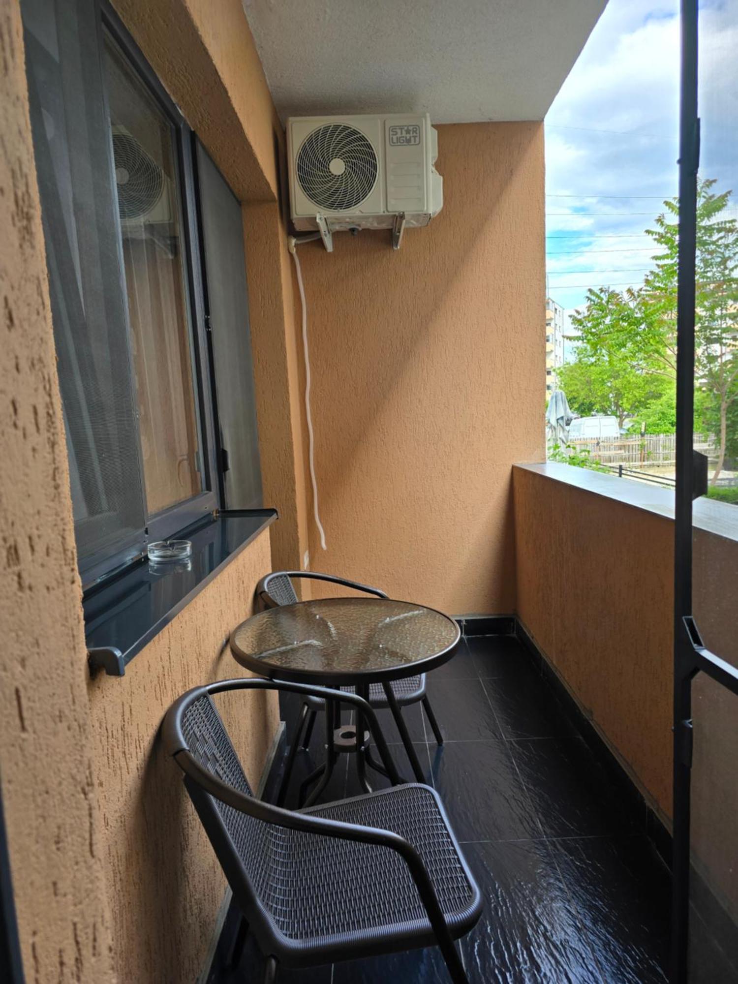 Apartament Mihaela Râmnicu Vâlcea Buitenkant foto